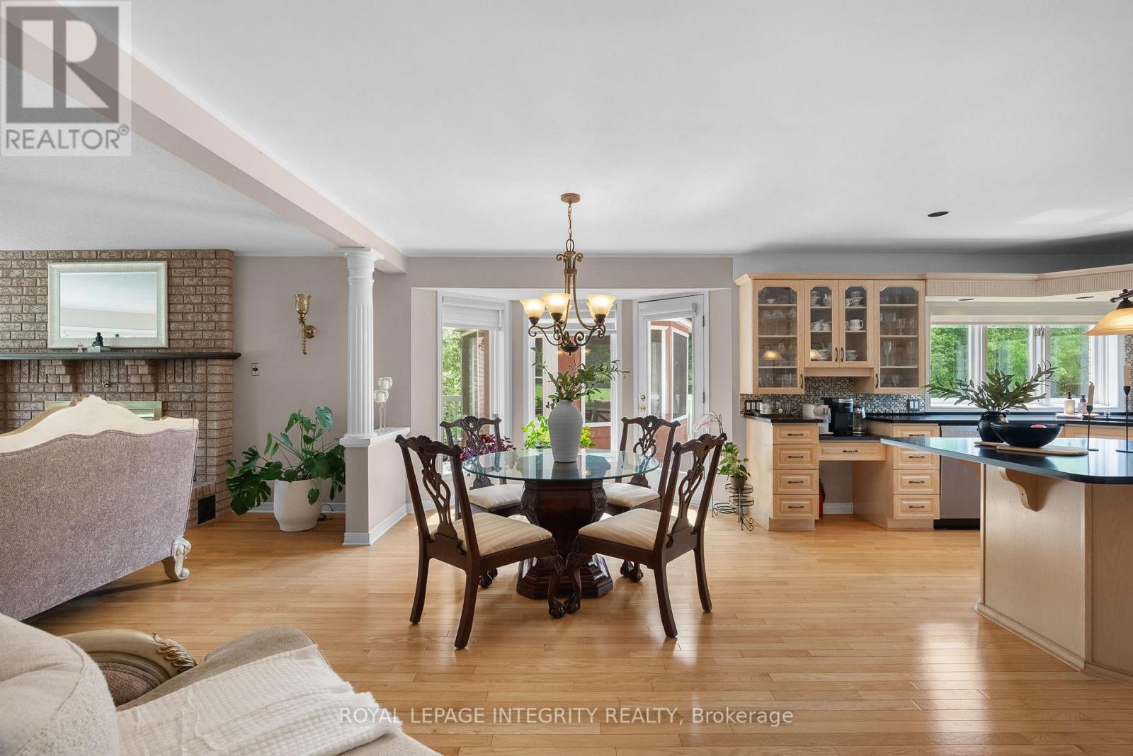 22 Marchbrook Circle