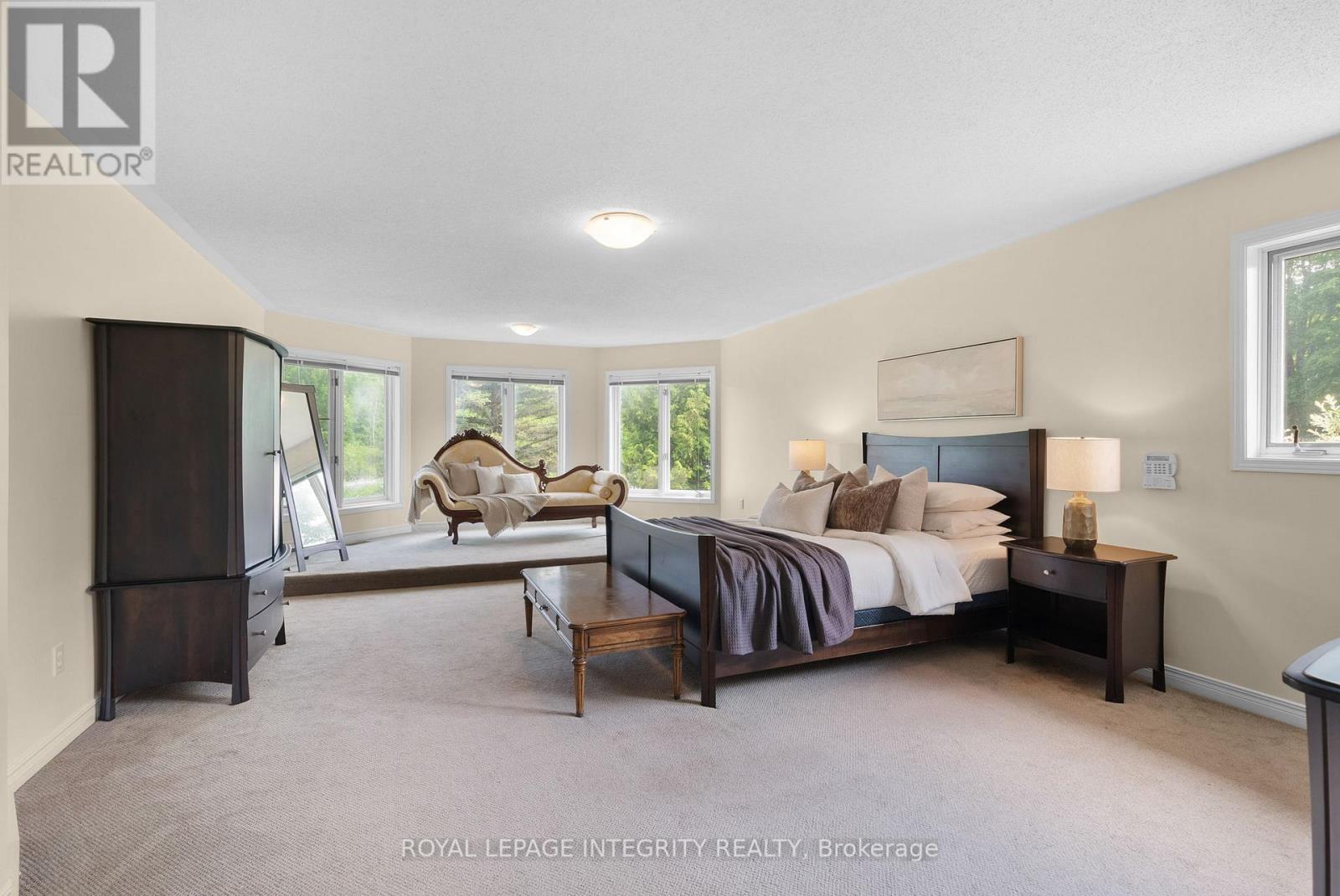 22 Marchbrook Circle