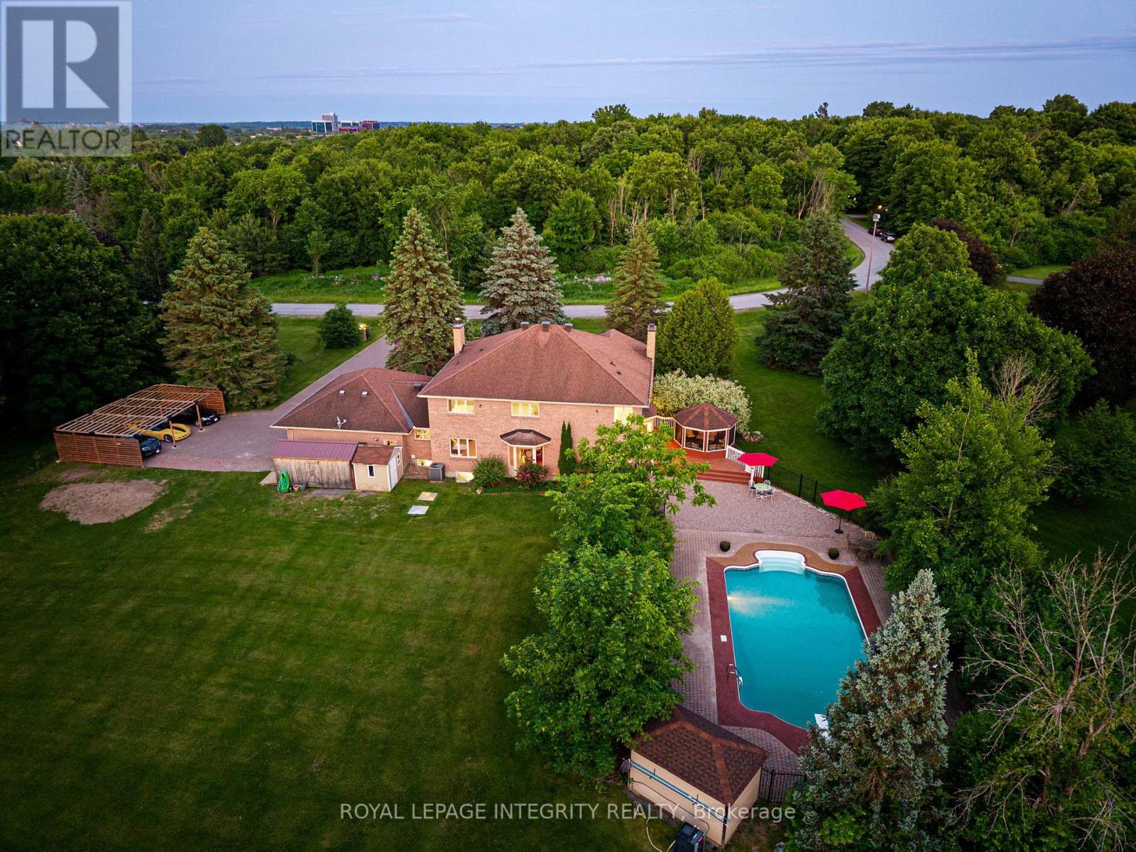 22 Marchbrook Circle