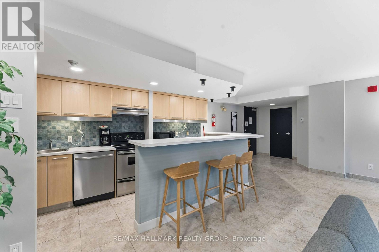 310 - 225 Alvin Road