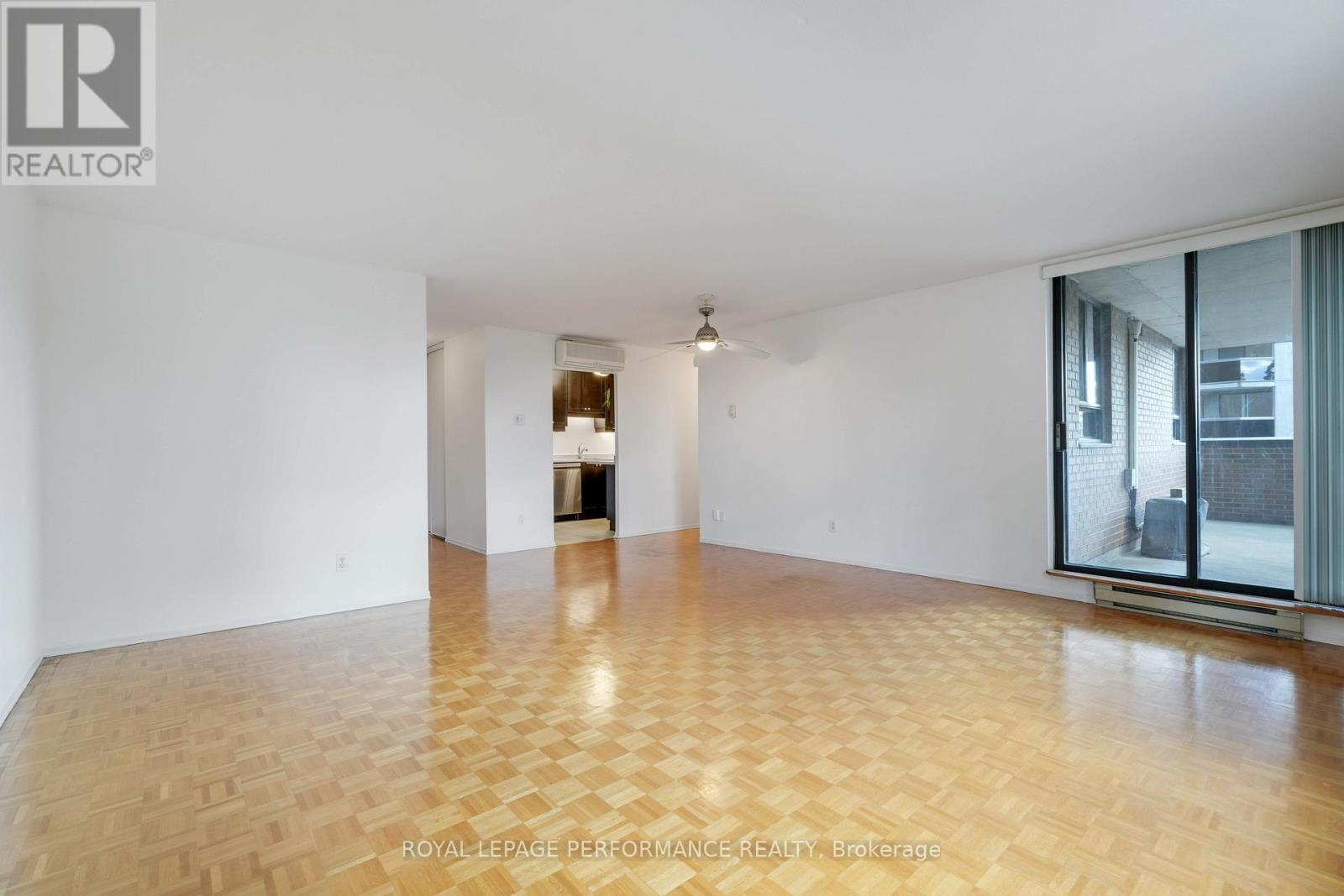 308 - 475 Laurier Avenue W