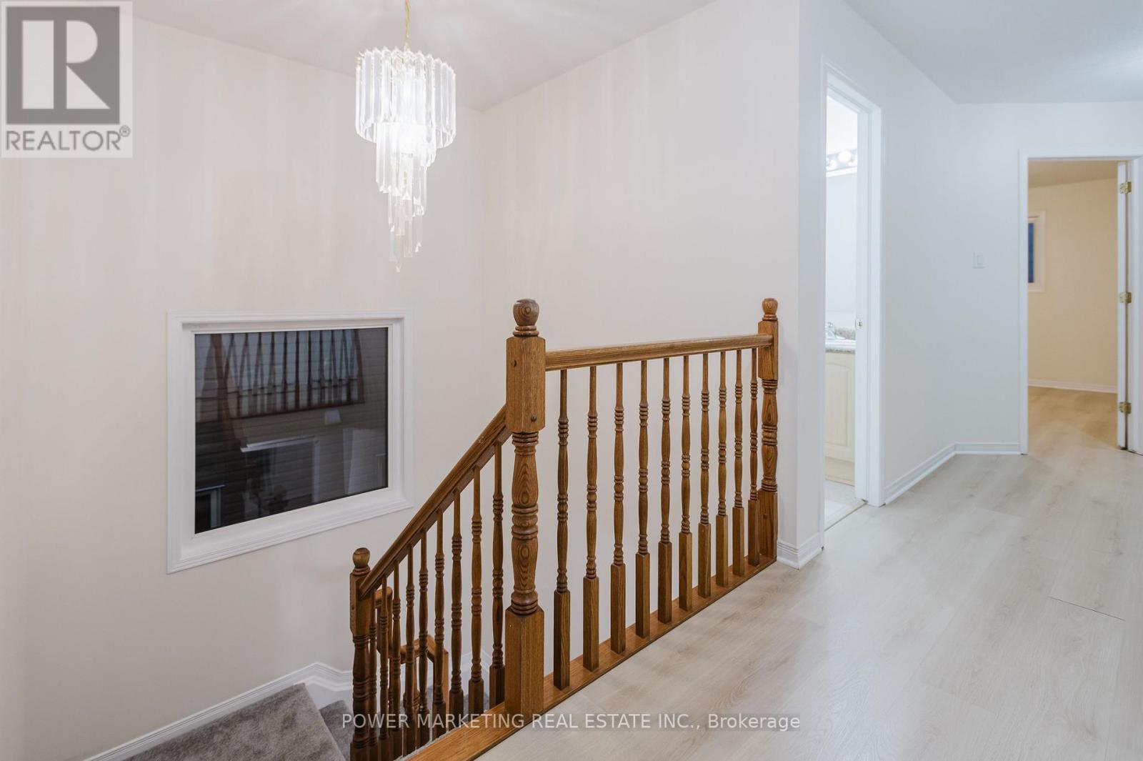 318 Rustic Hills Crescent