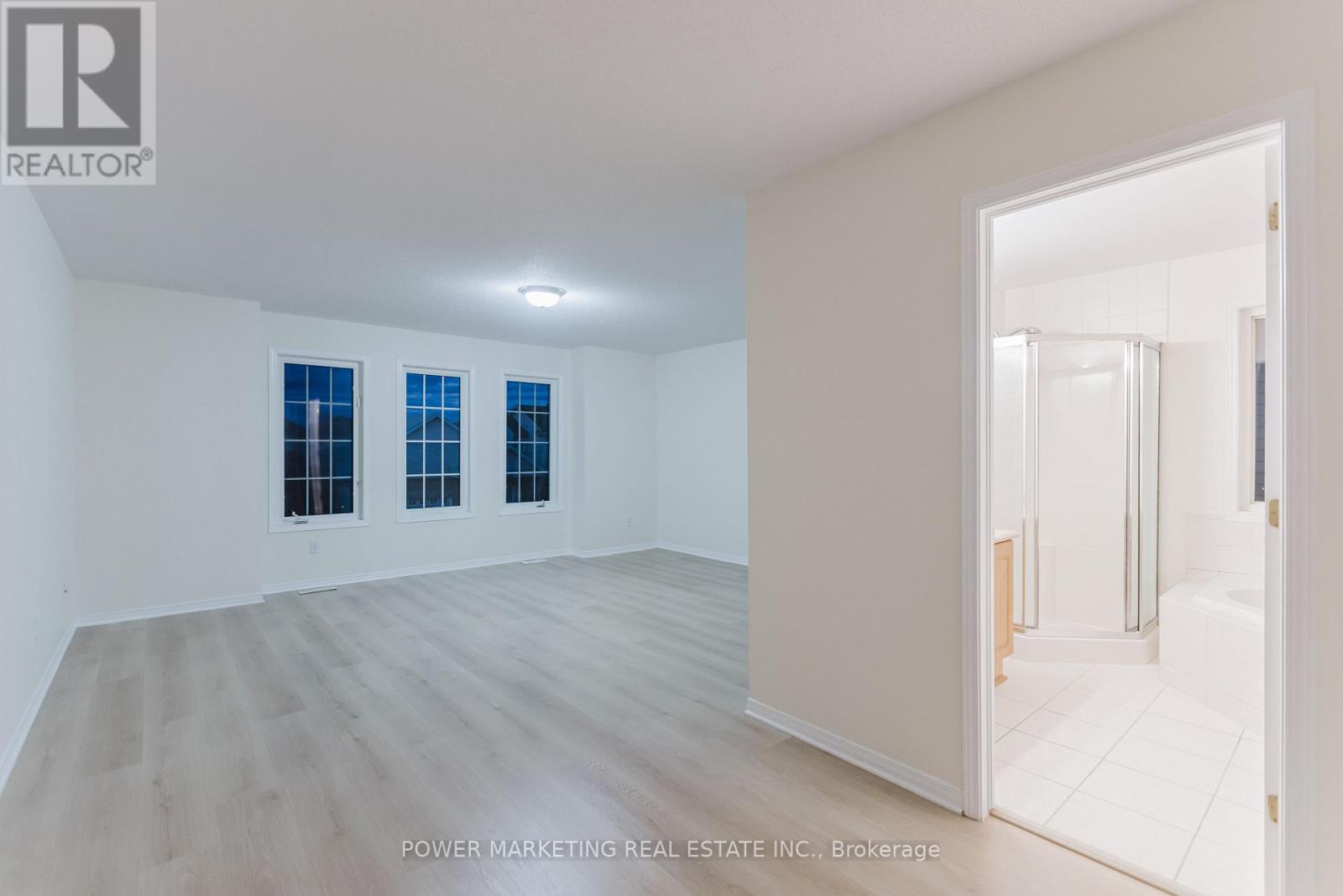 318 Rustic Hills Crescent