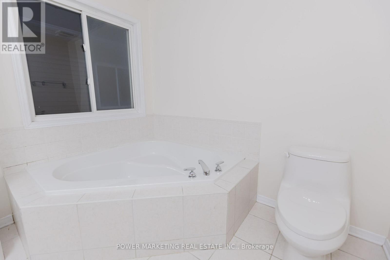 318 Rustic Hills Crescent