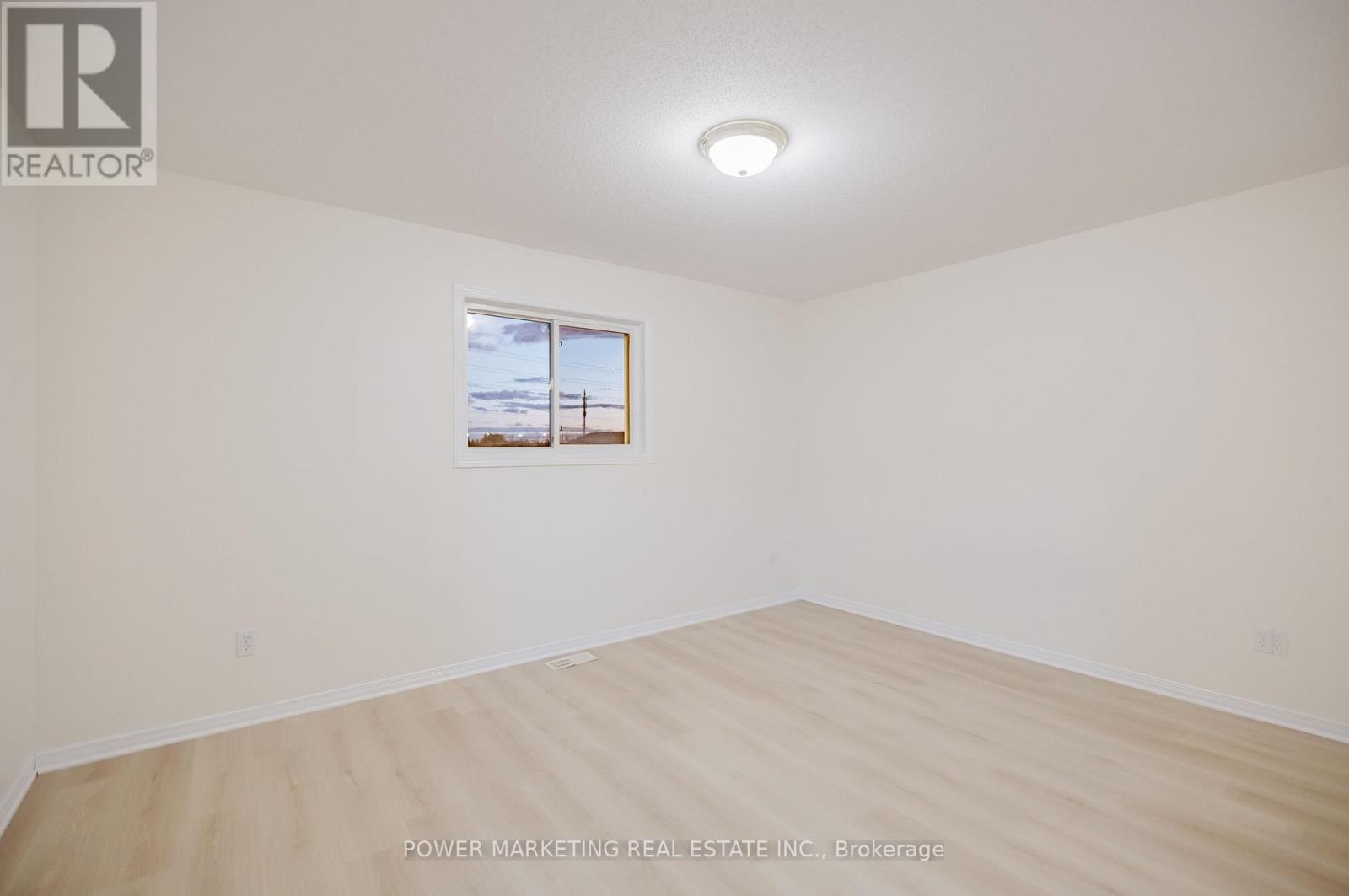 318 Rustic Hills Crescent