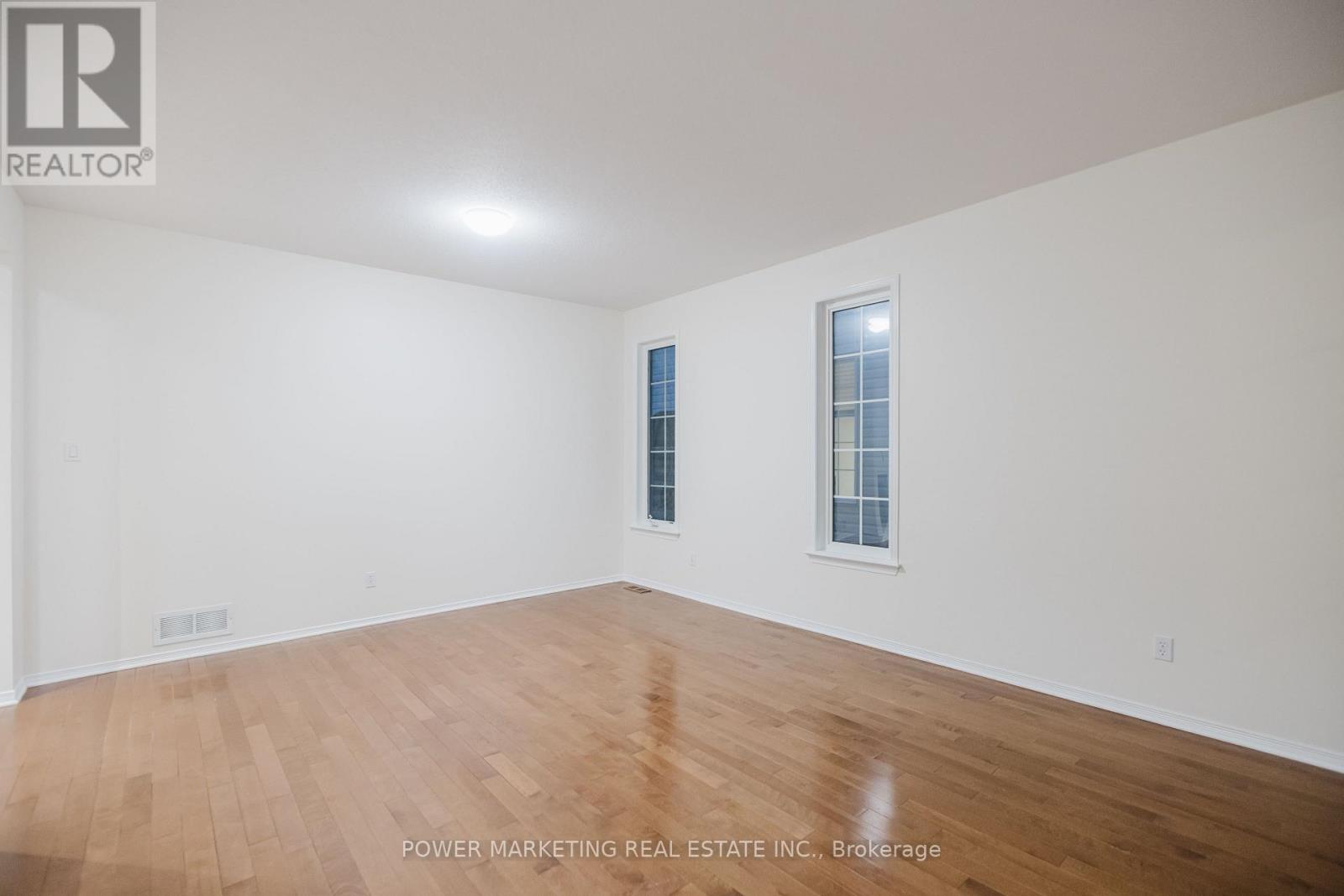 318 Rustic Hills Crescent