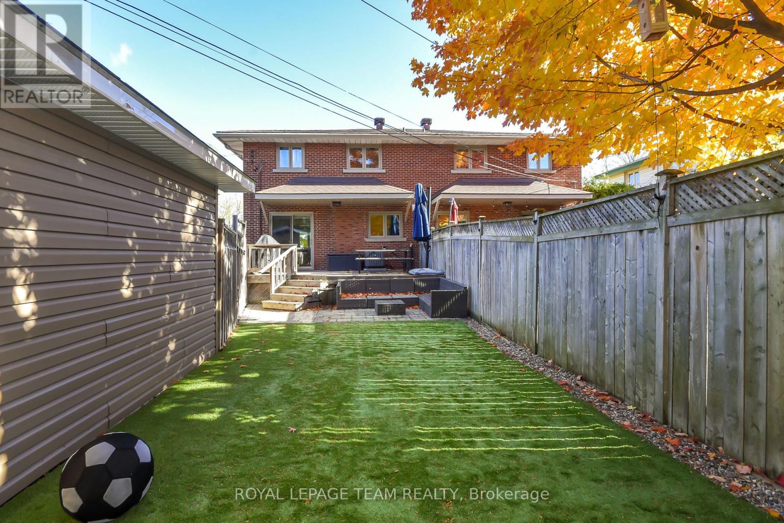 902 Broadview Avenue