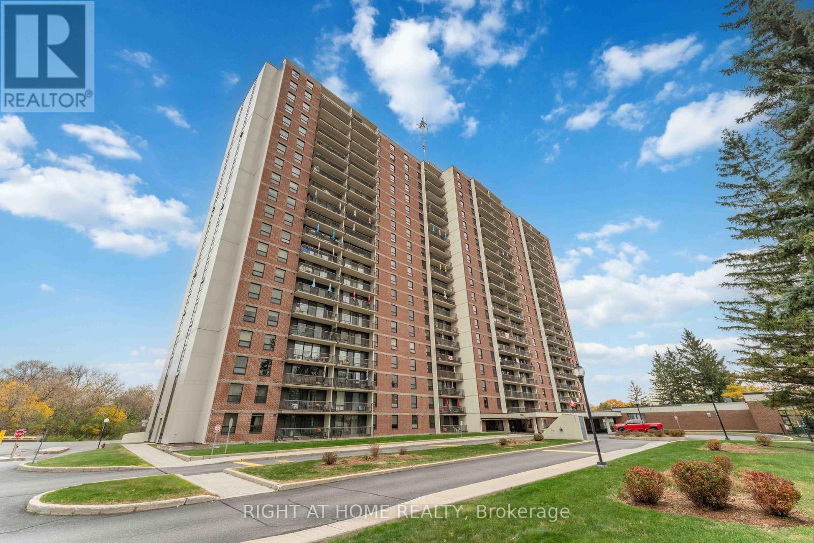 311 - 665 Bathgate Drive