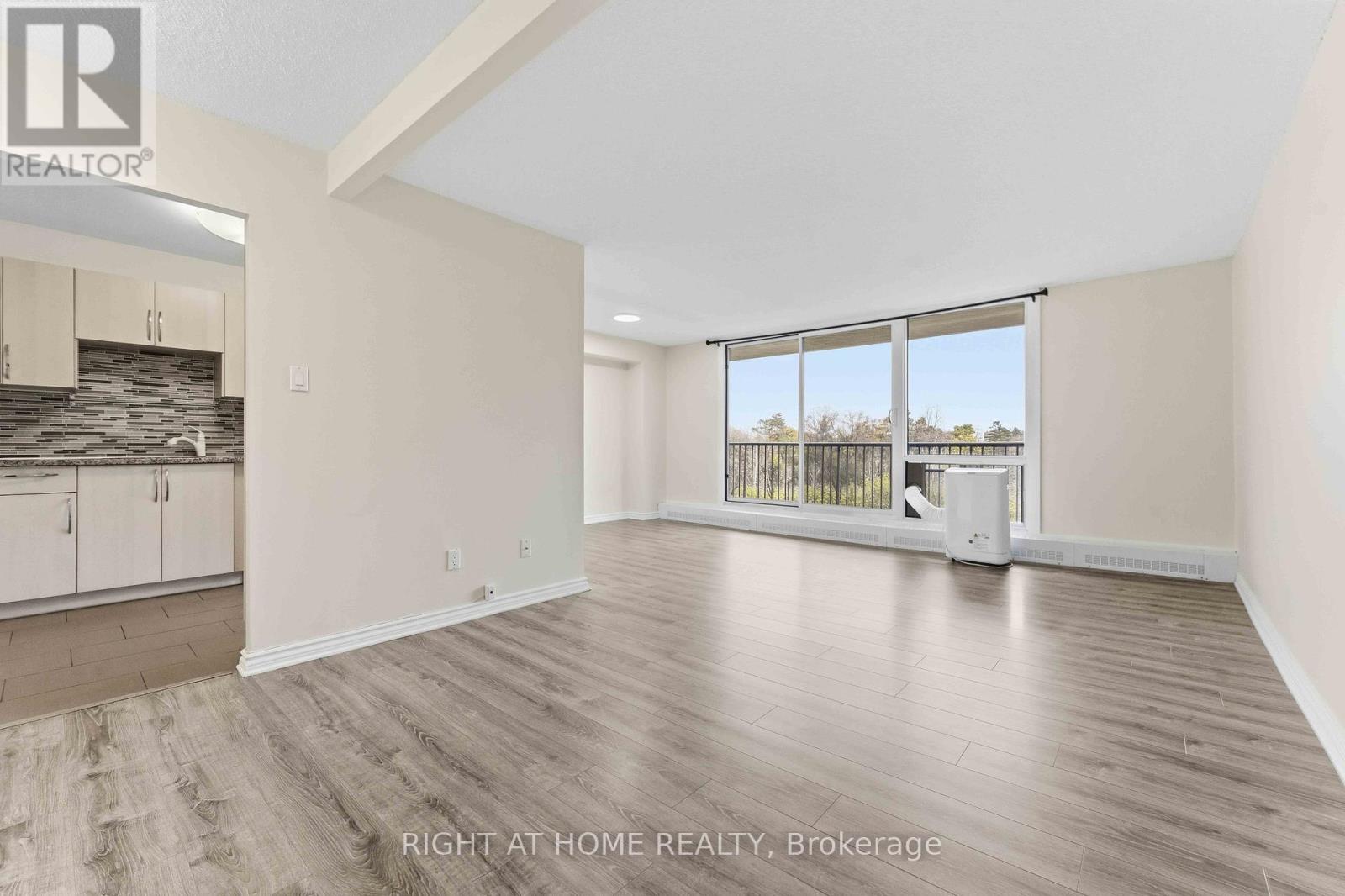 311 - 665 Bathgate Drive