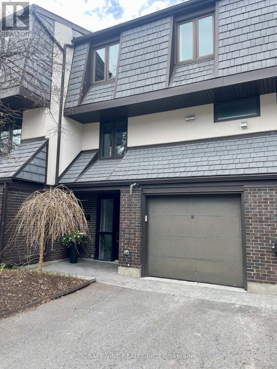 29 - 655 Richmond Road