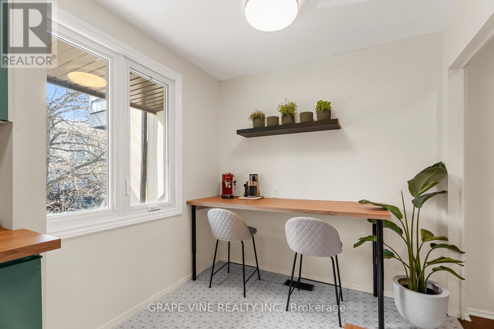 29 - 655 Richmond Road