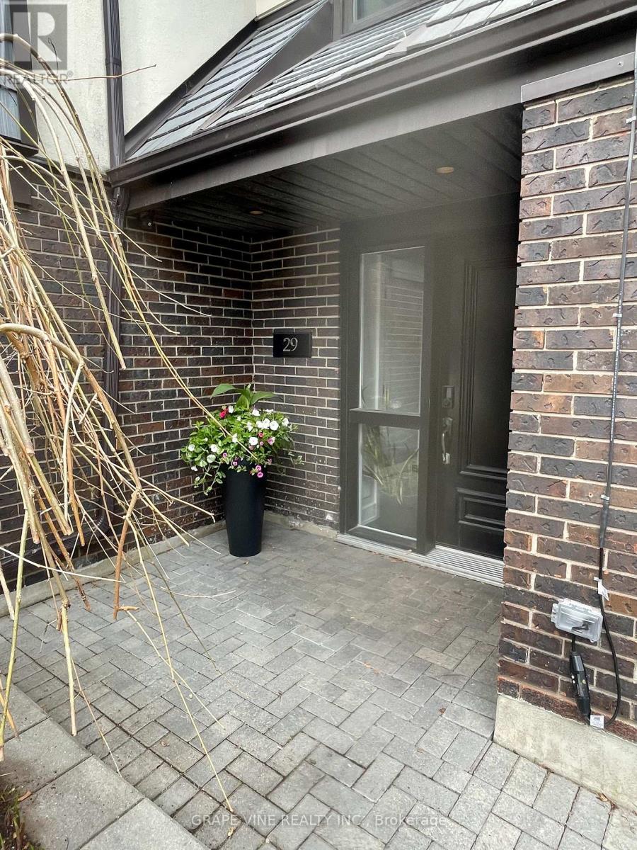 29 - 655 Richmond Road