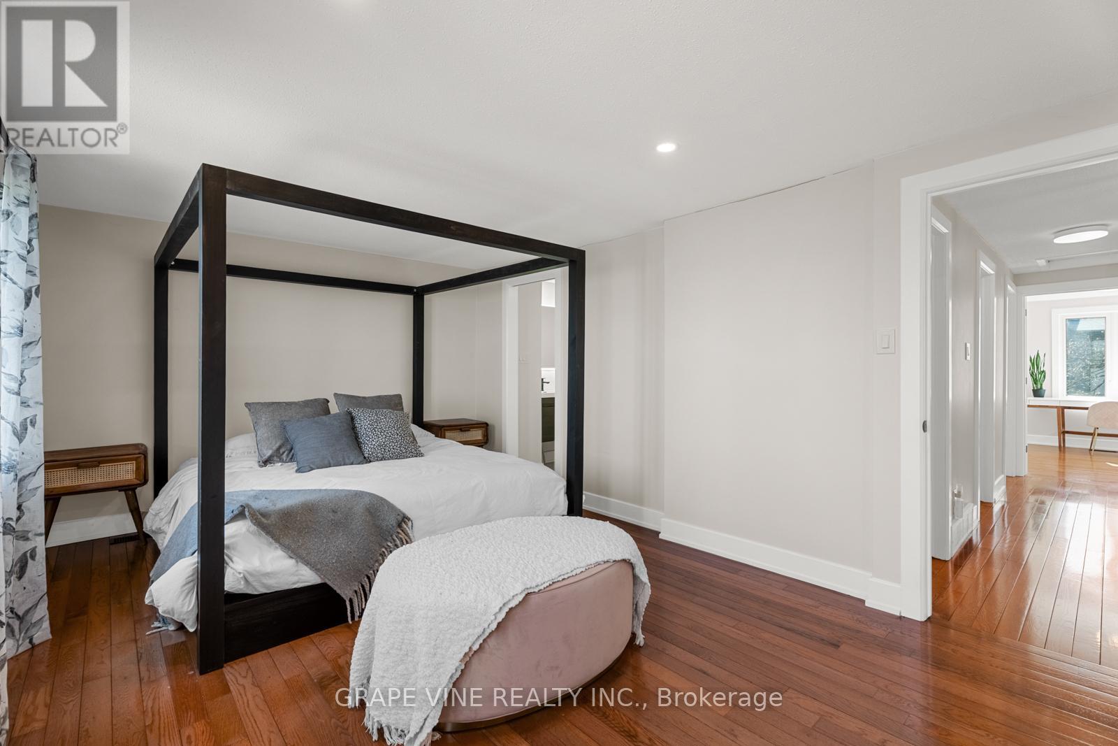 29 - 655 Richmond Road