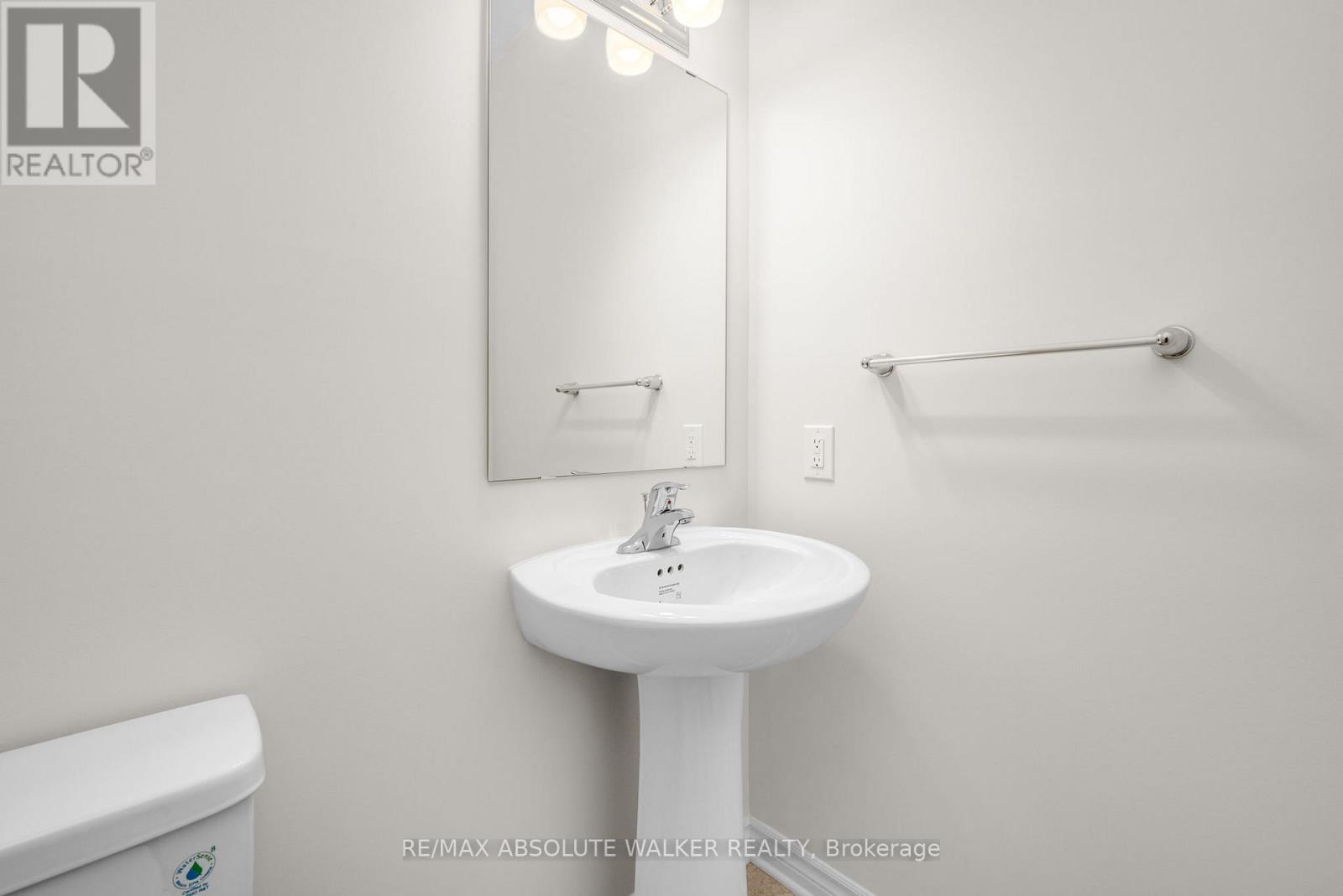 702 Du Rivage Street