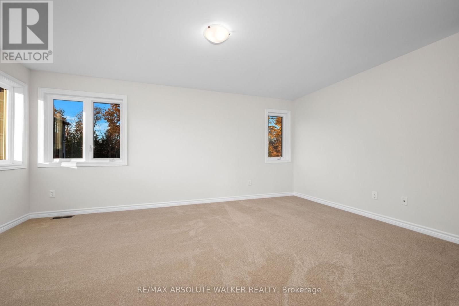 702 Du Rivage Street