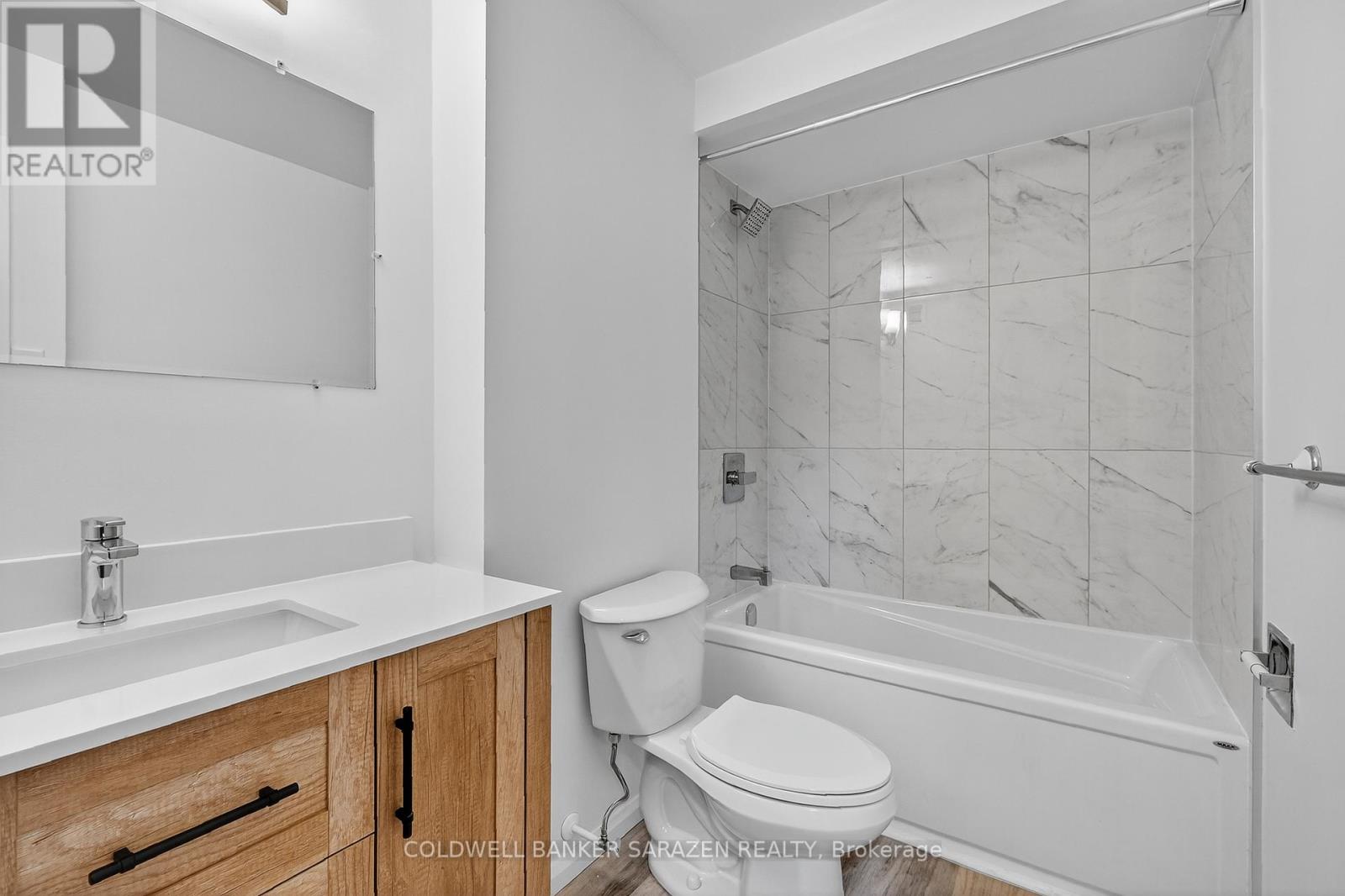 1115 - 1100 Ambleside Drive