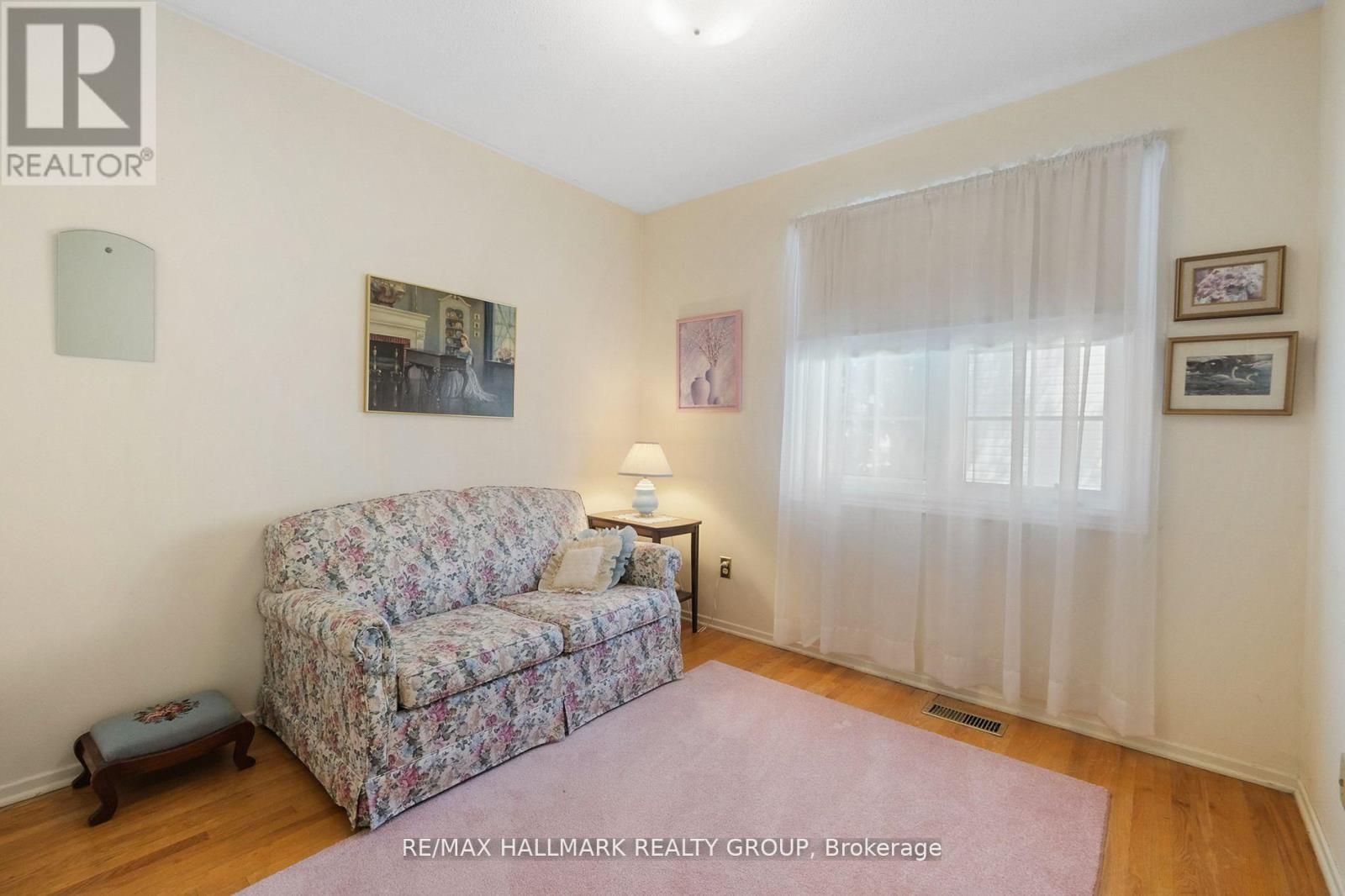 625 Trelawny Private