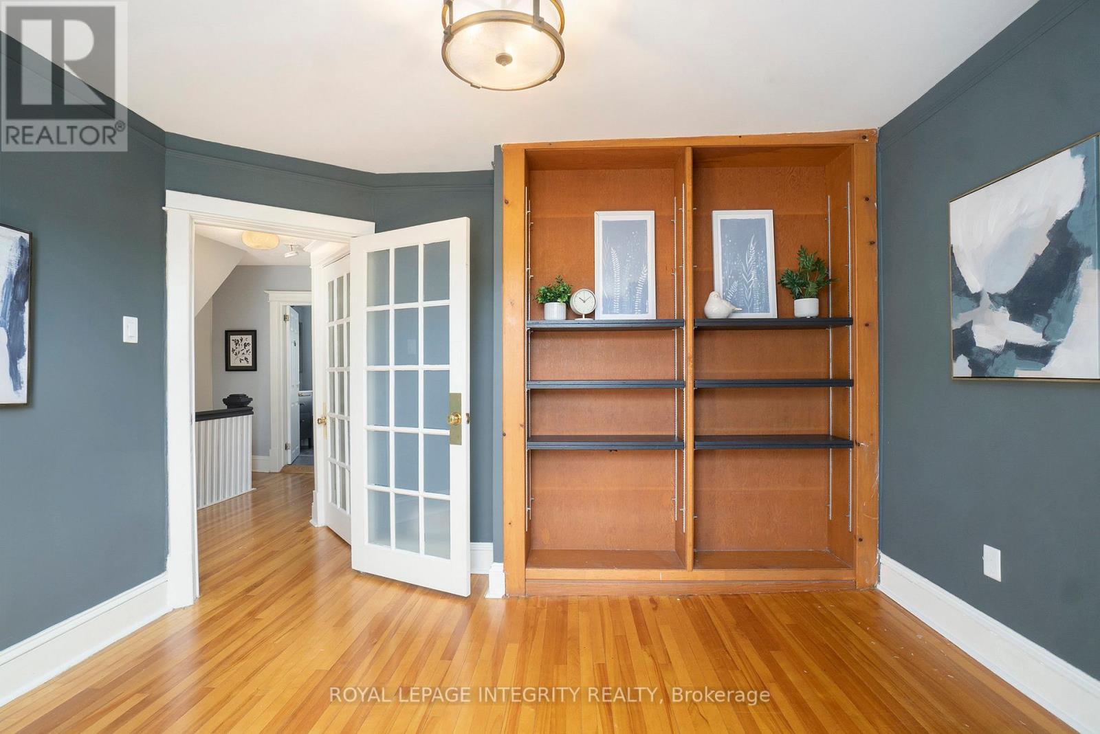 115 Springhurst Avenue