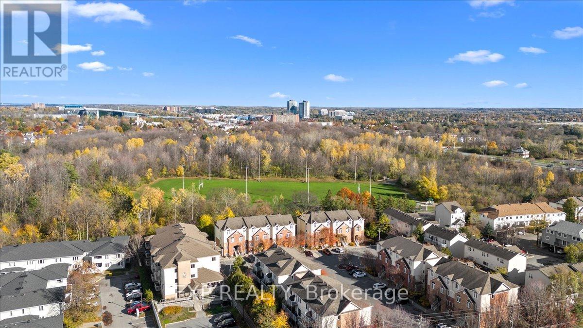 69 Steele Park Private