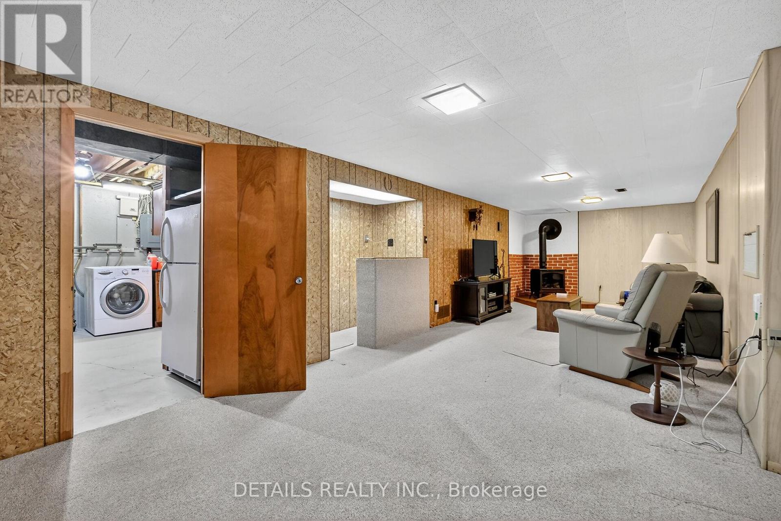 1031 Connaught Avenue