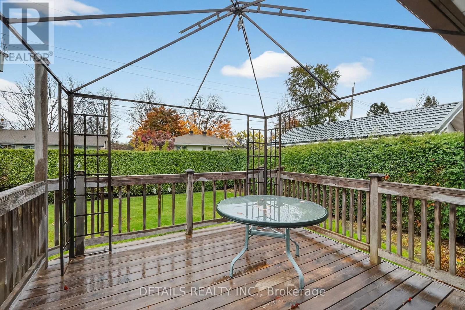 1031 Connaught Avenue