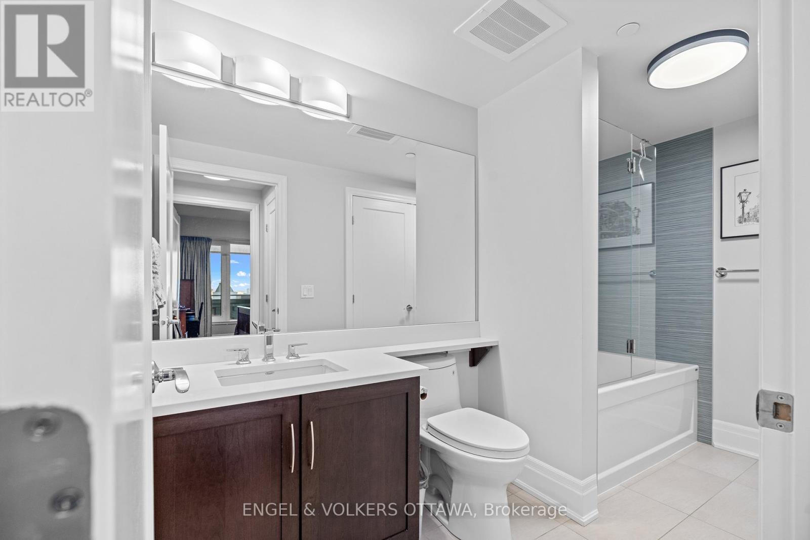 1002 - 108 Lisgar Street