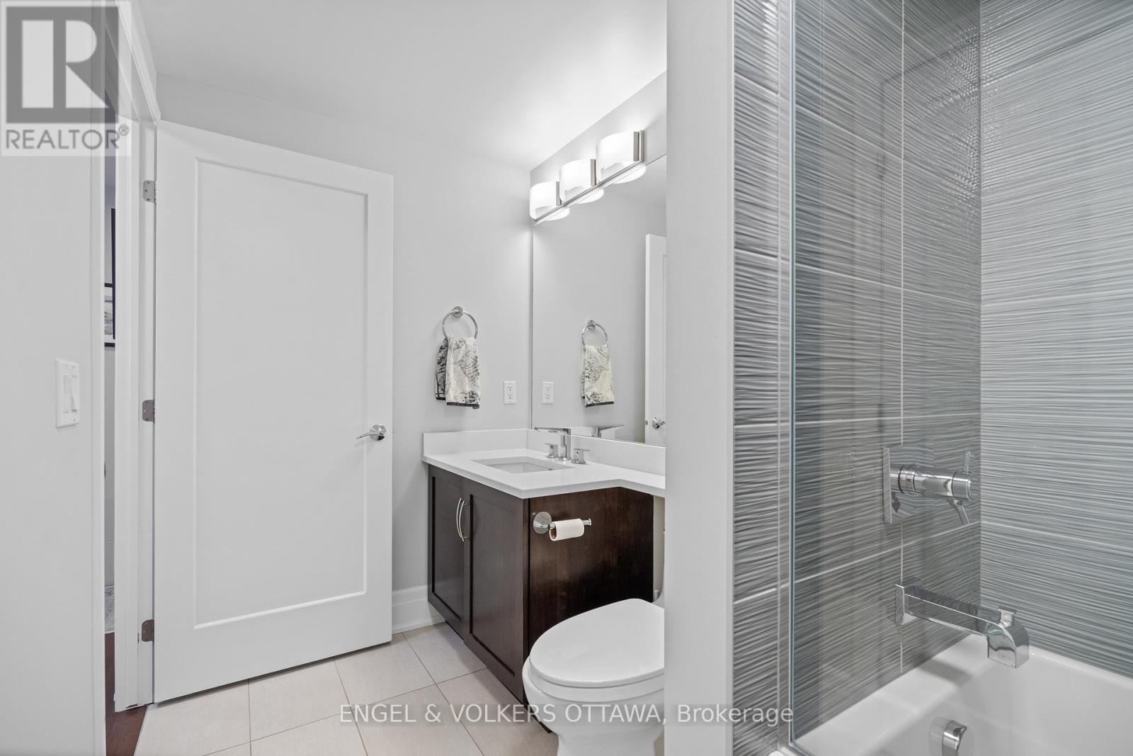 1002 - 108 Lisgar Street