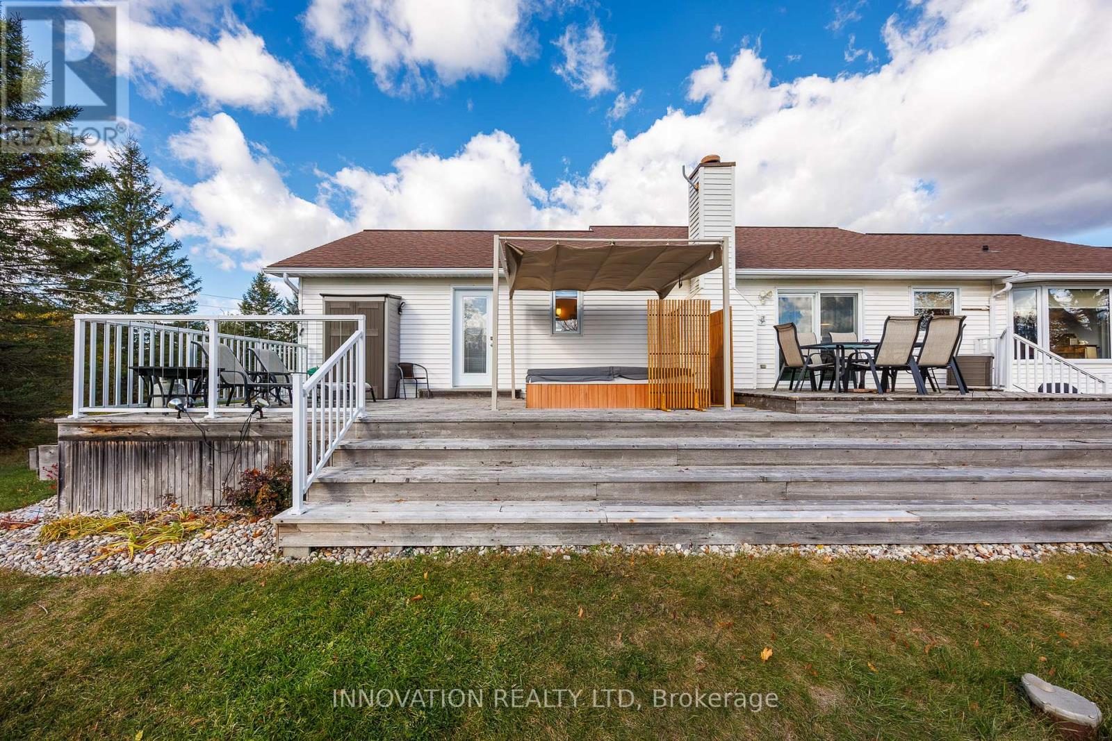 201 Greystone Crescent