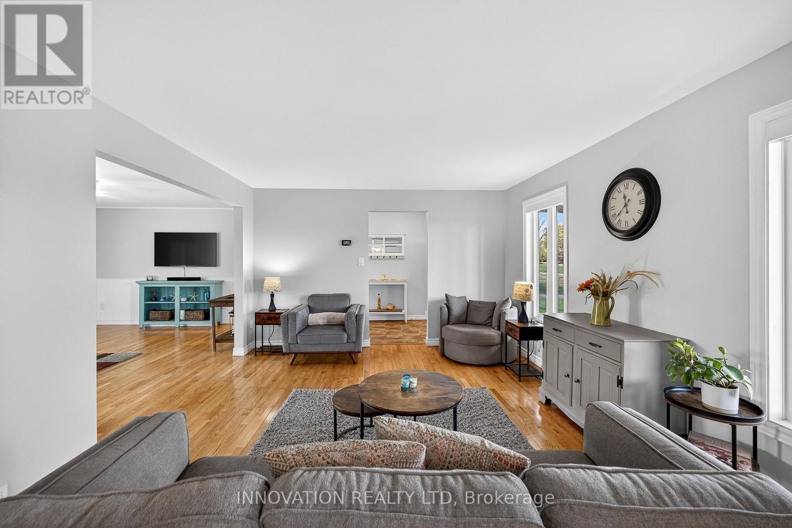 201 Greystone Crescent