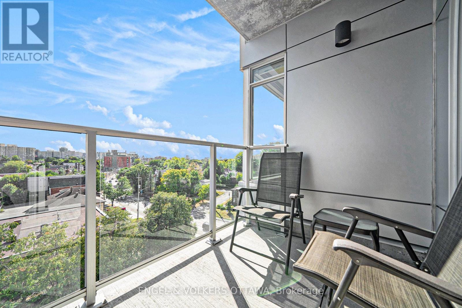 605 - 7 Marquette Avenue