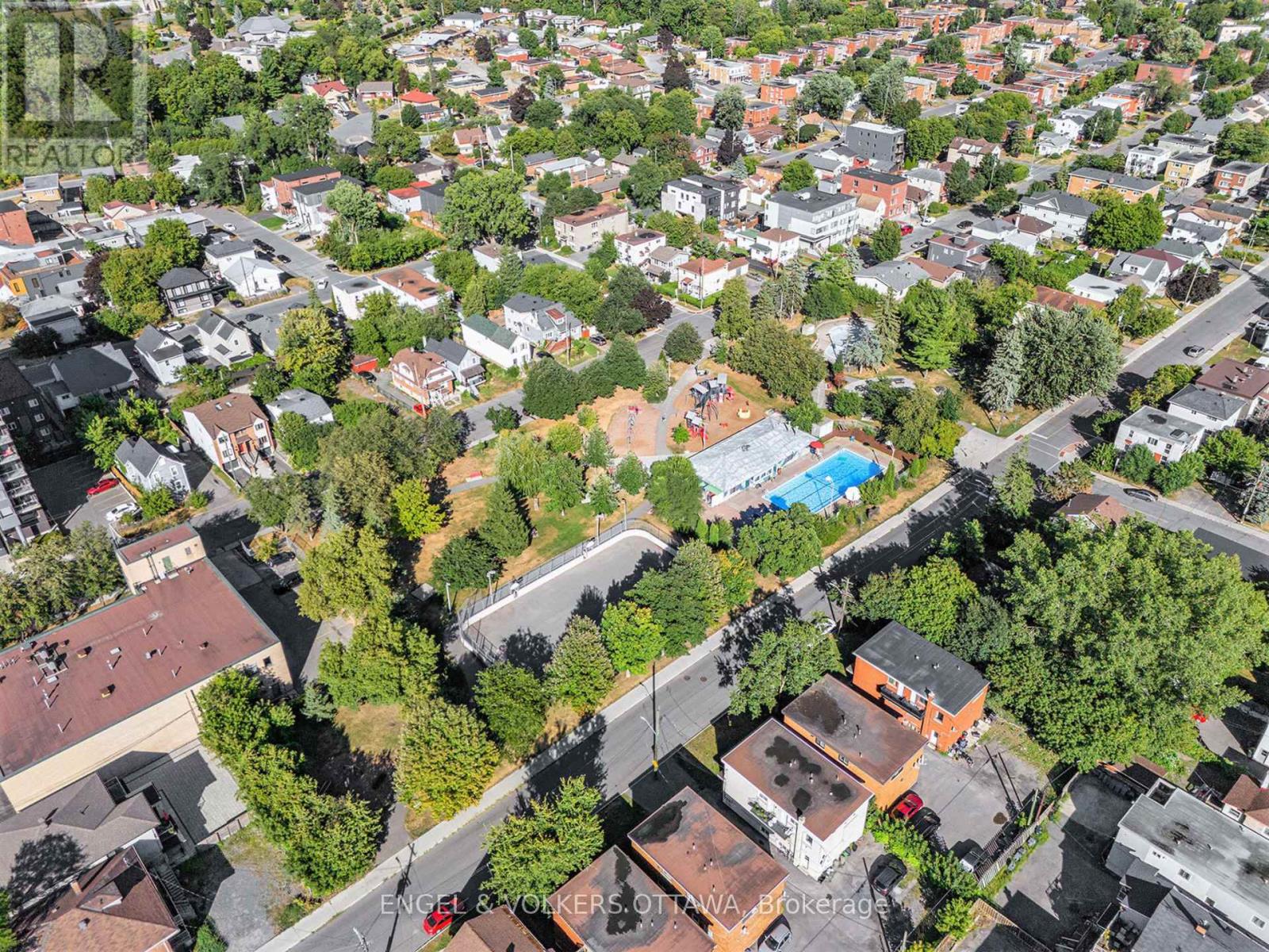 605 - 7 Marquette Avenue