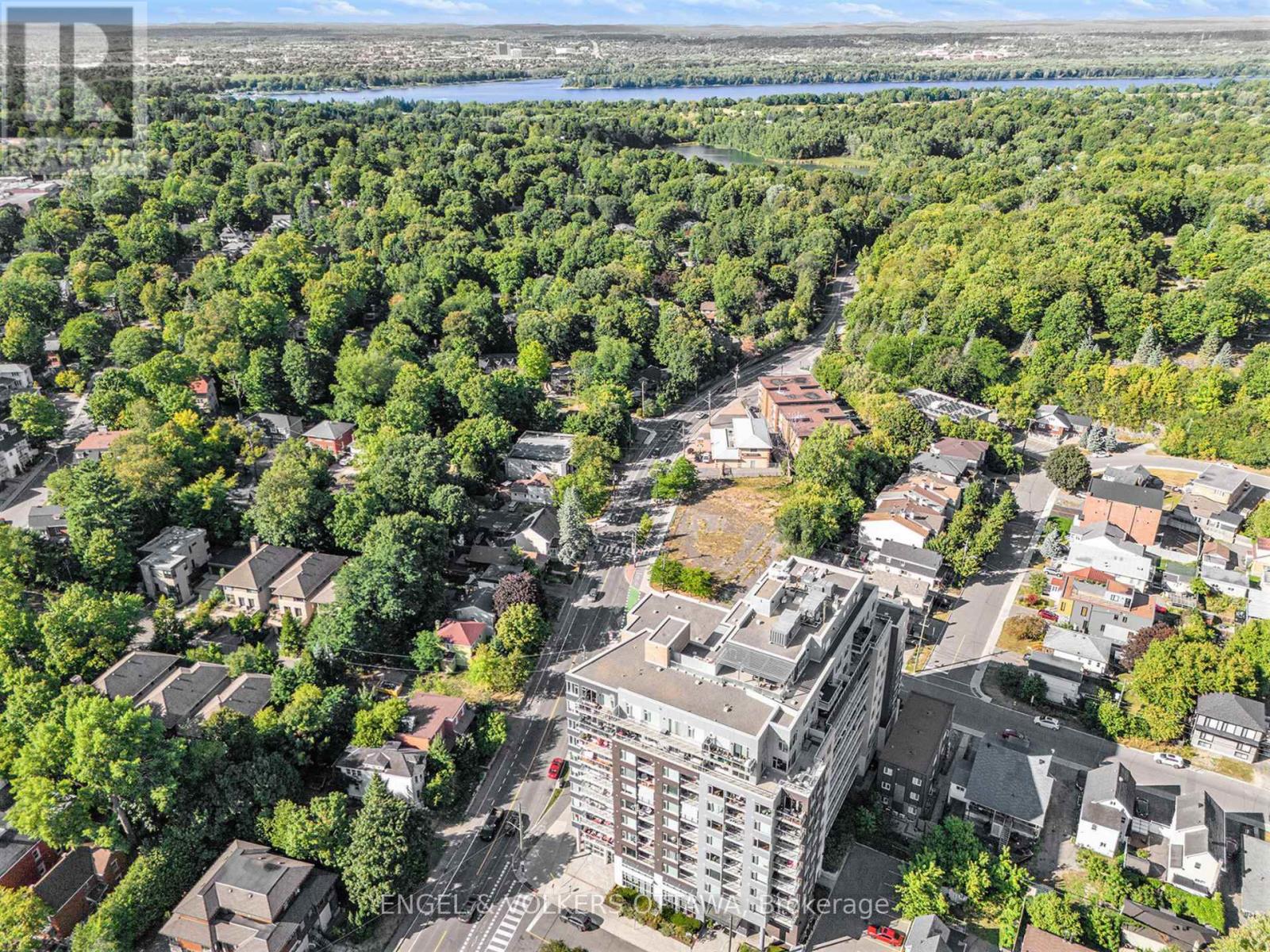 605 - 7 Marquette Avenue