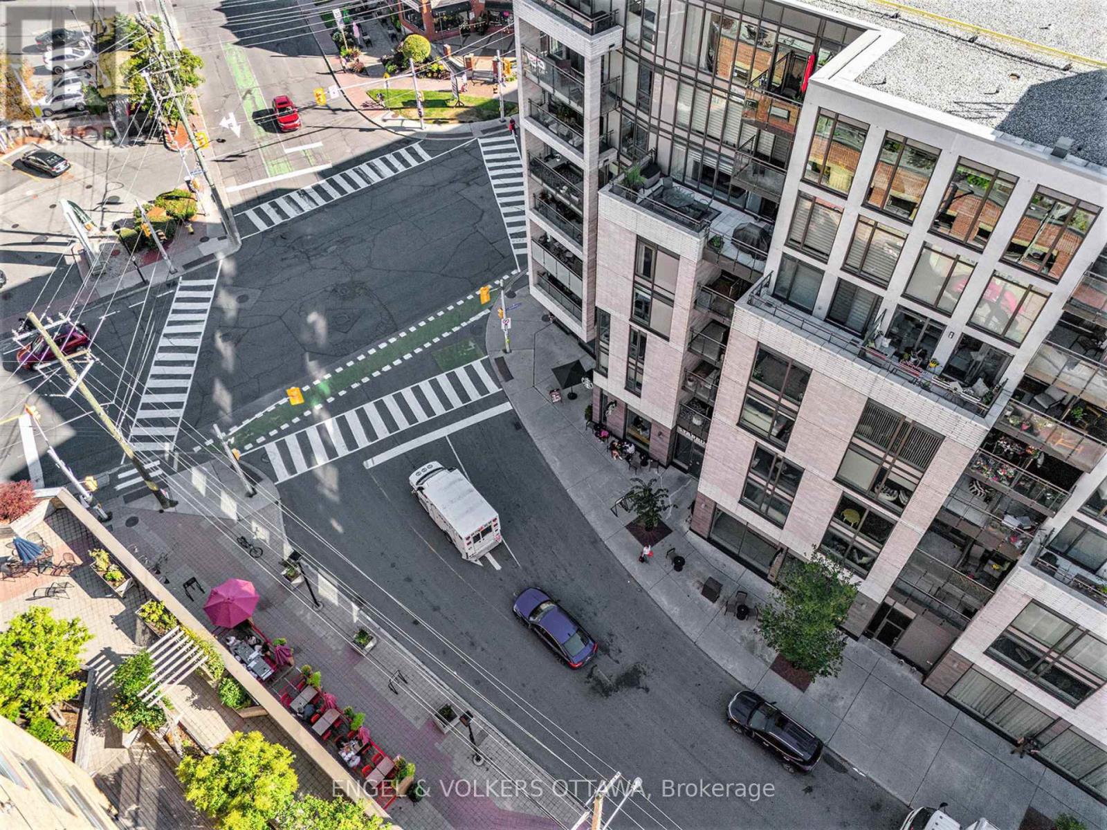 605 - 7 Marquette Avenue