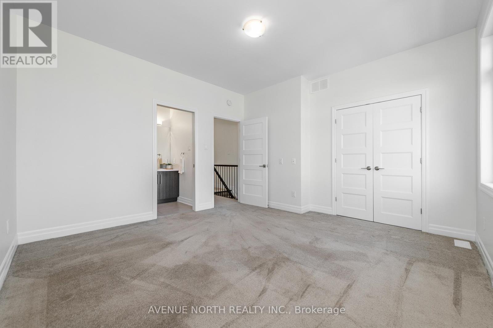 938 Woodroffe Avenue