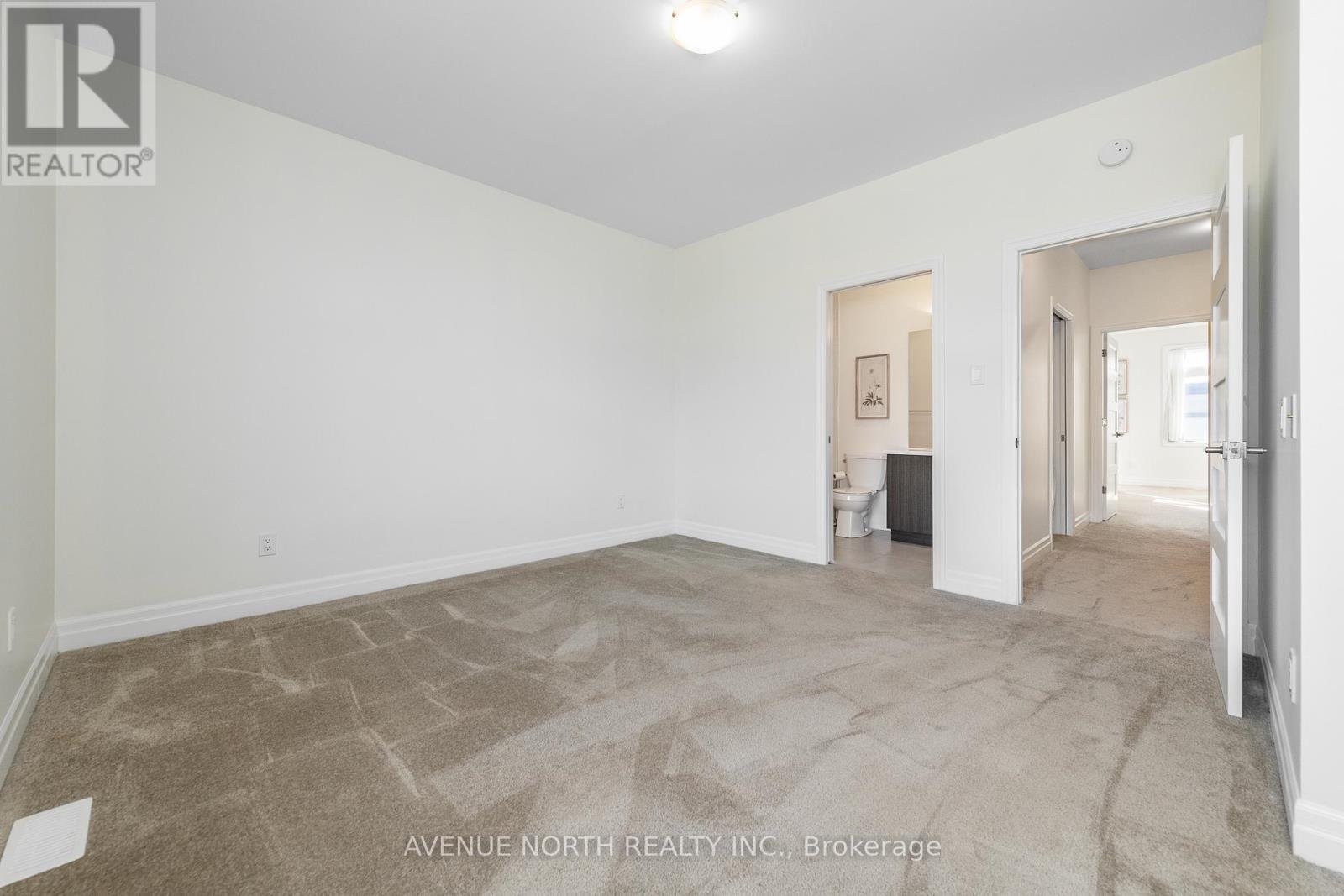 938 Woodroffe Avenue