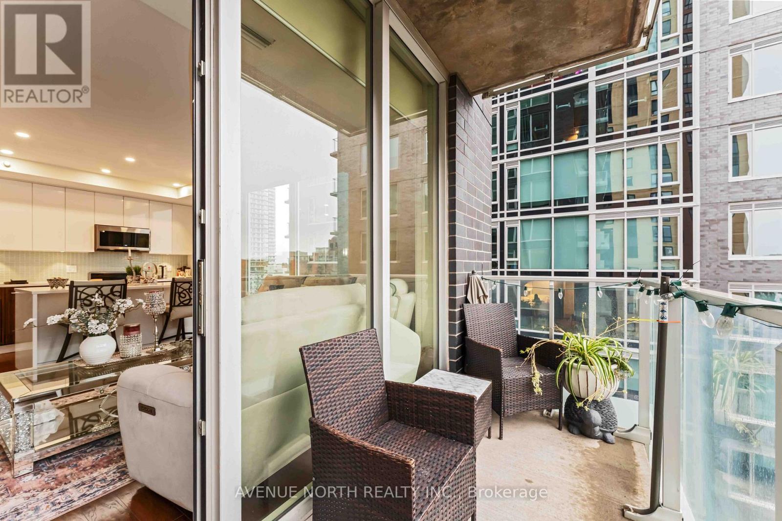 601 - 111 Champagne Avenue S