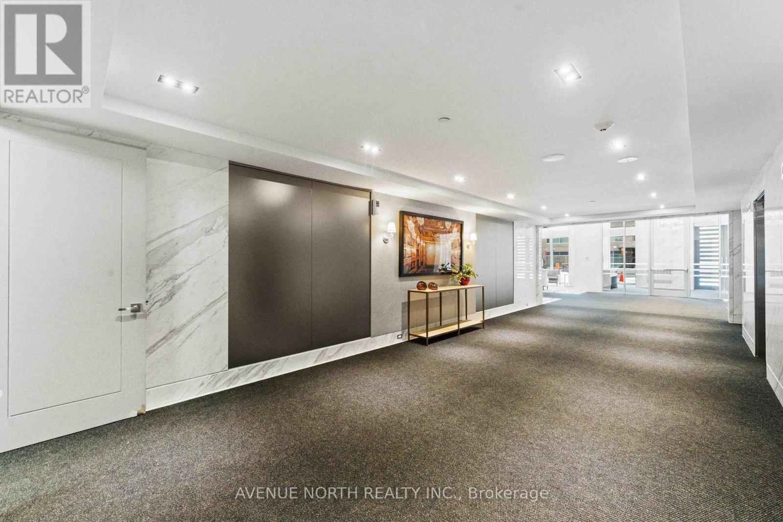 601 - 111 Champagne Avenue S