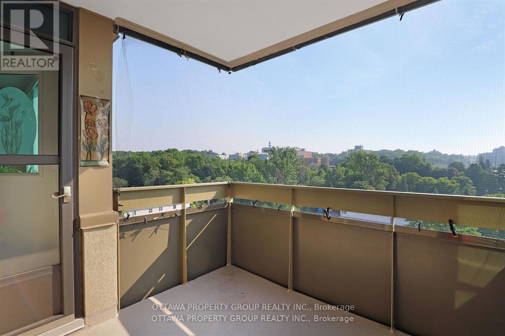 913 - 555 Brittany Drive