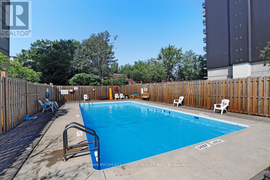 913 - 555 Brittany Drive