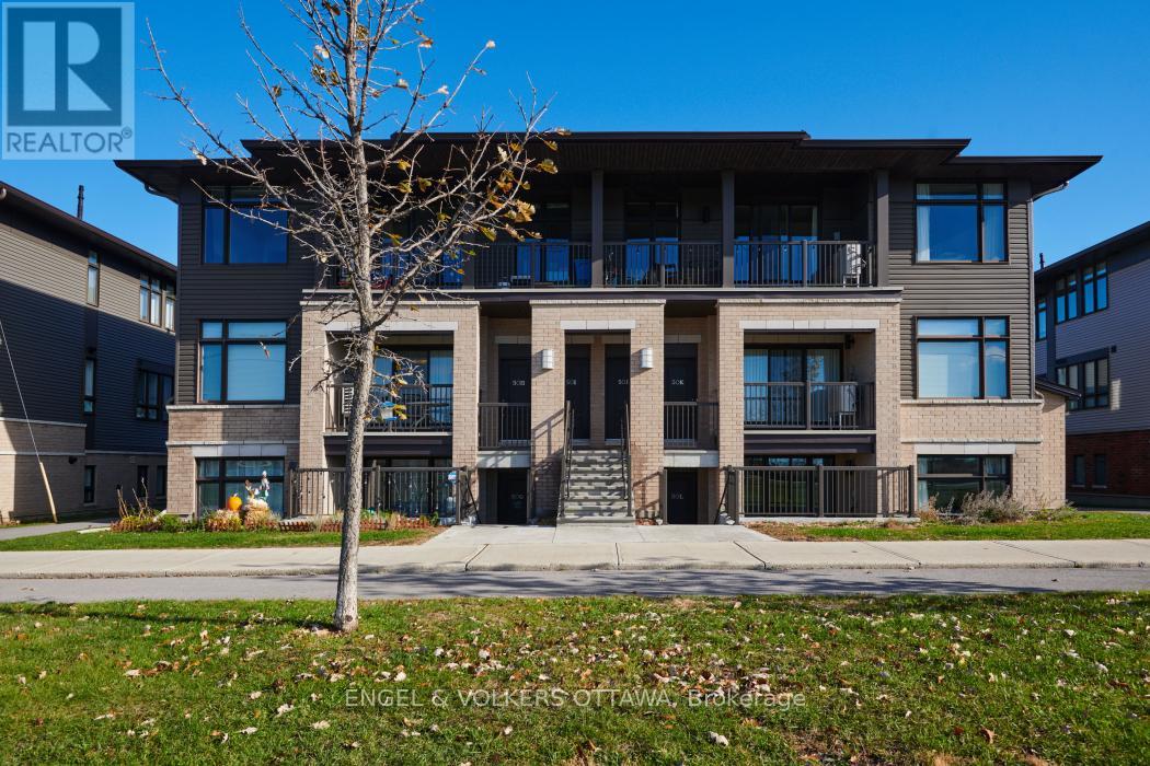 L - 50 Jaguar Private