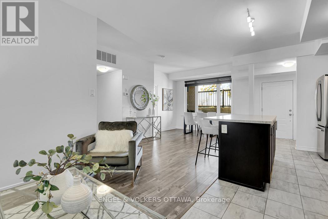 L - 50 Jaguar Private