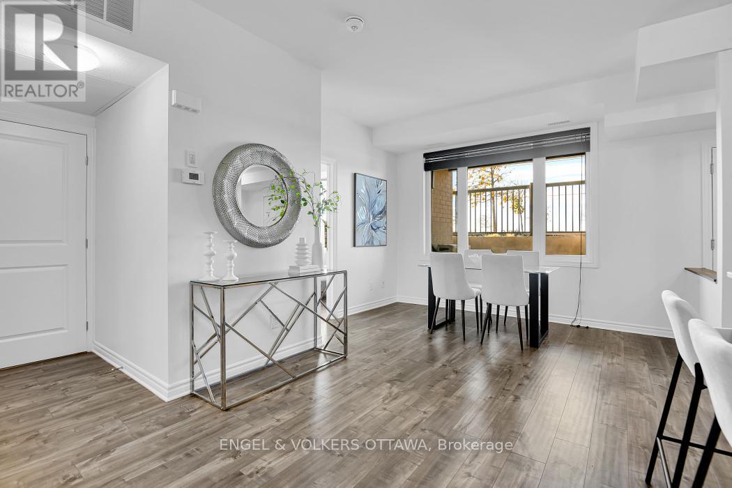 L - 50 Jaguar Private