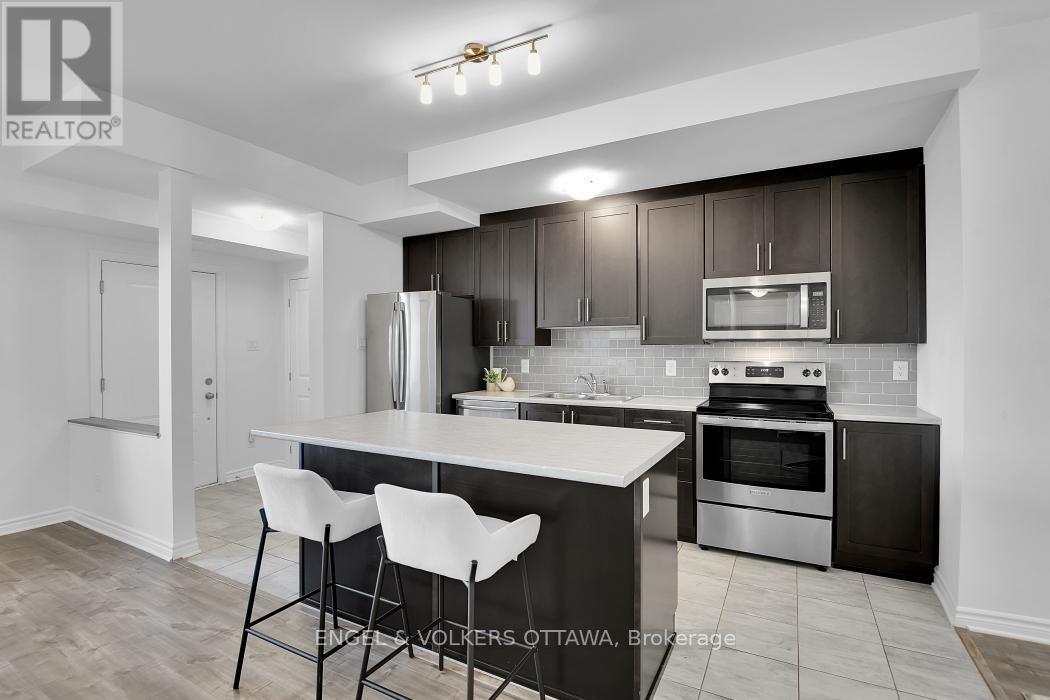 L - 50 Jaguar Private