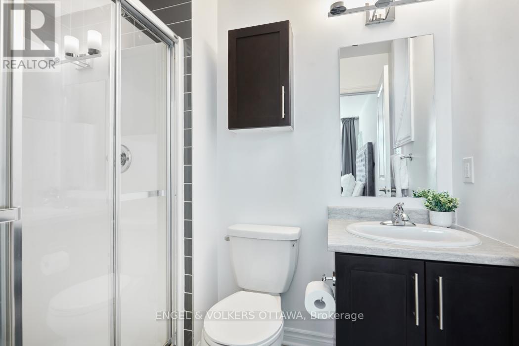 L - 50 Jaguar Private