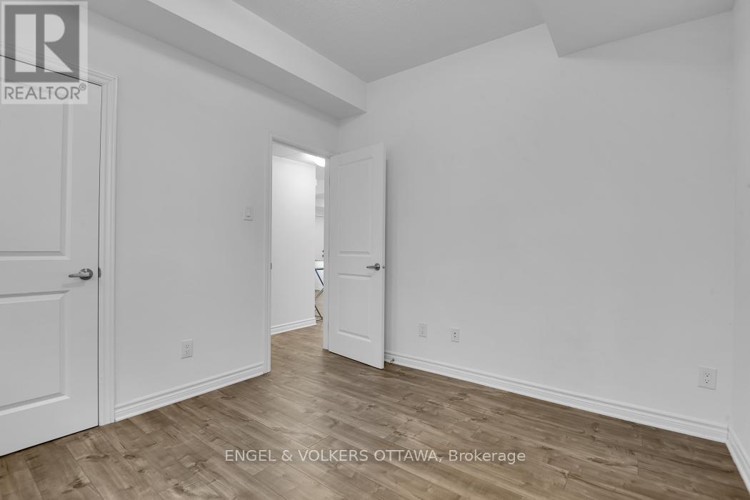 L - 50 Jaguar Private