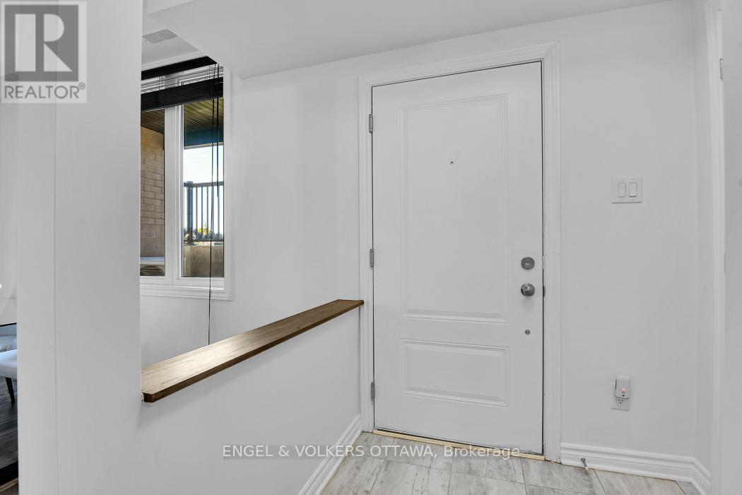 L - 50 Jaguar Private