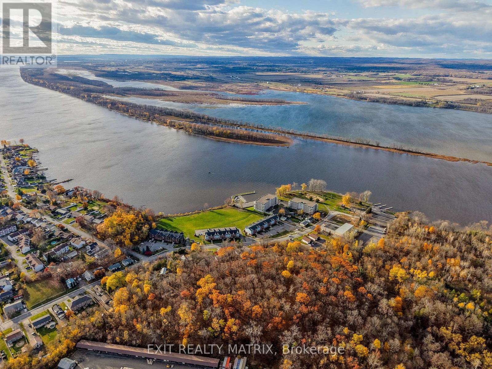 1c - 160 Edwards Street