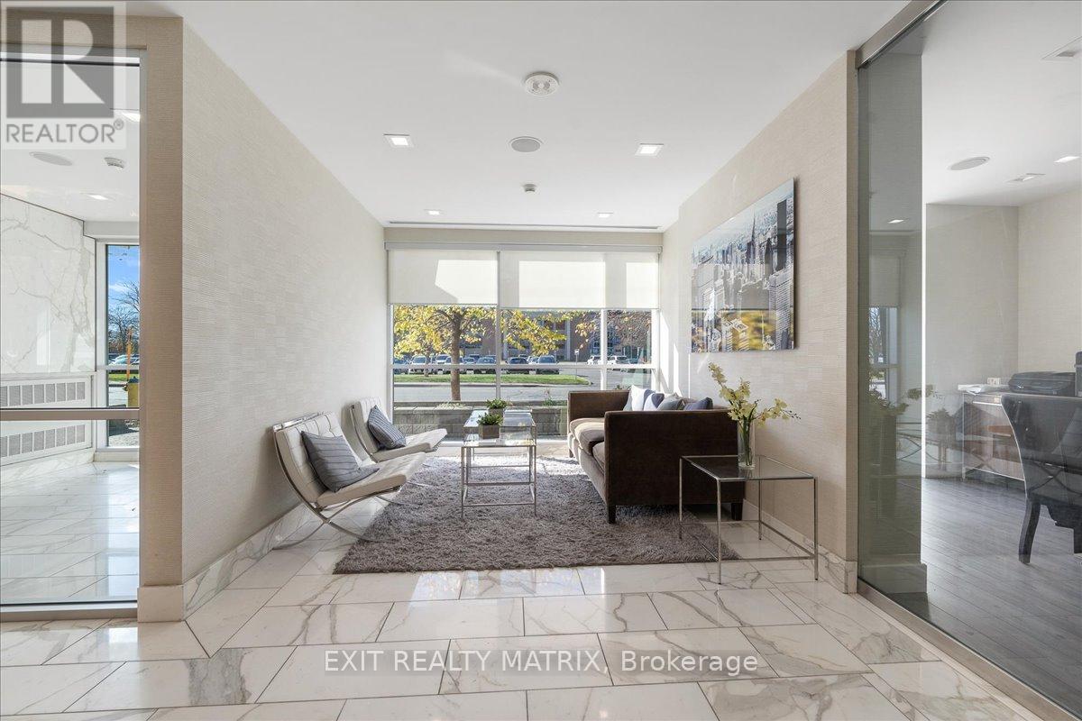 903 - 201 Parkdale Avenue W