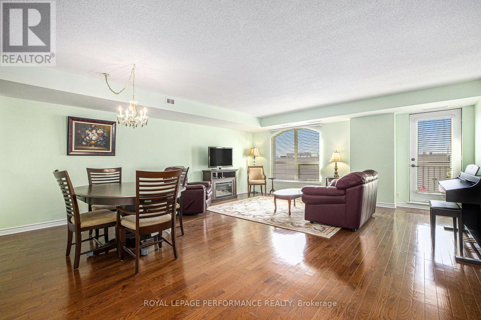 303 - 120 Grant Carman Drive