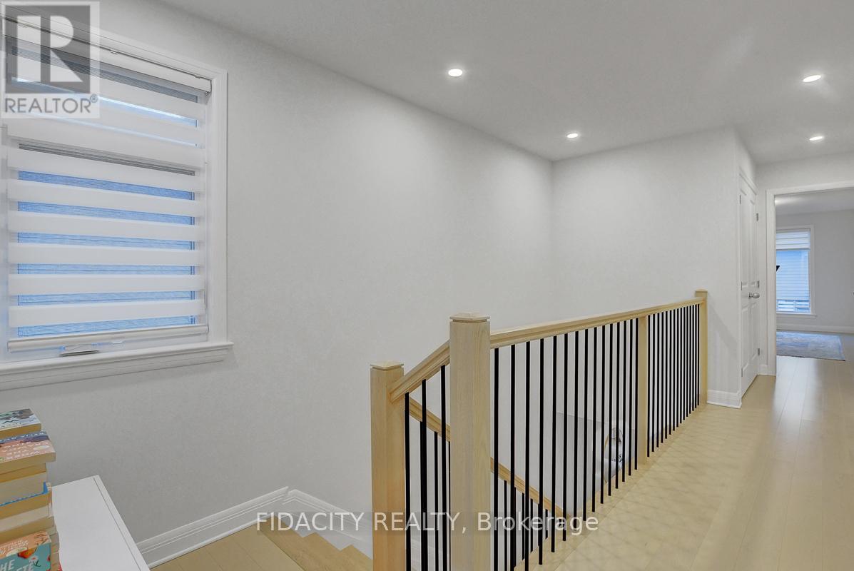 864 Moses Tennisco Street